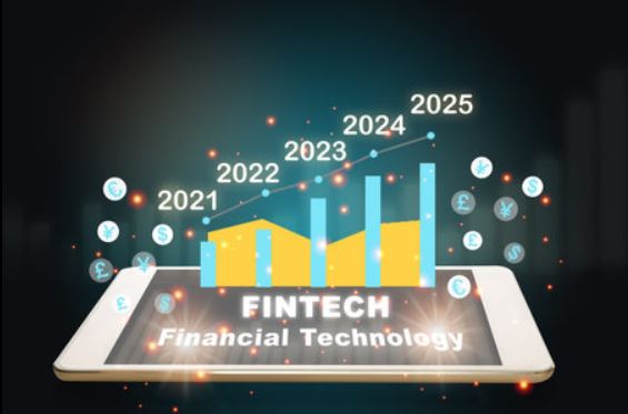 On the cash? Seven key banking and fintech developments for 2023