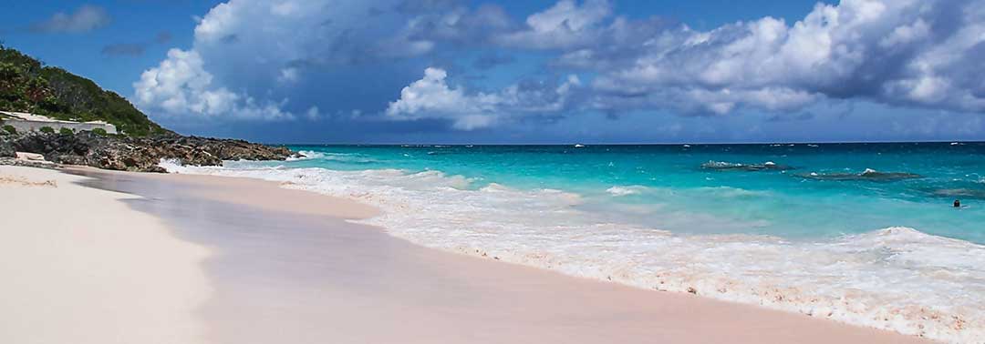 eSIM revolution comes to Bermuda - Replace with actual BERMUDA Beach or downtown photo