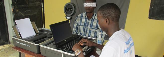 Enregistriment des électeurs en Guinée en 2015